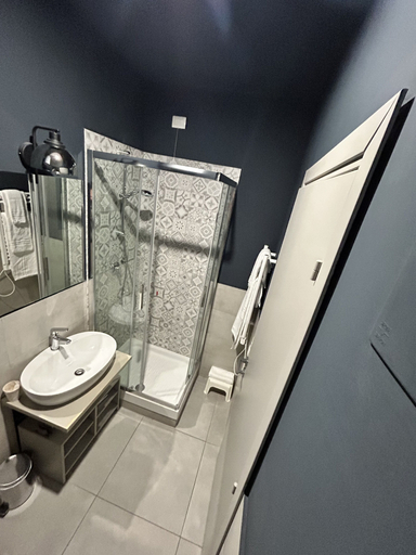 Bathroom 5, Host'n GO, Rome