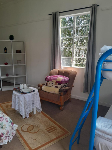 Others 2, UNDERBERG INN, Sisonke