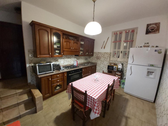 Others 1, Villa l'Amante, Latina