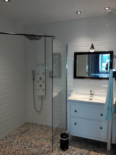 Bathroom, Chambres d'hotes Ancien Presbytere de Saint-Mayme, Aveyron