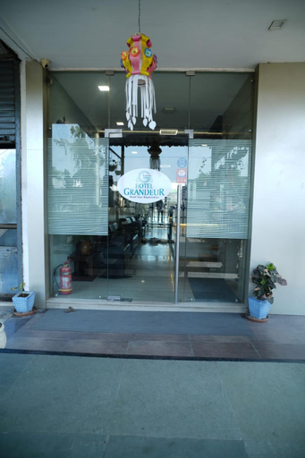 Exterior & Views 2, Hotel Grandeur, Valsad