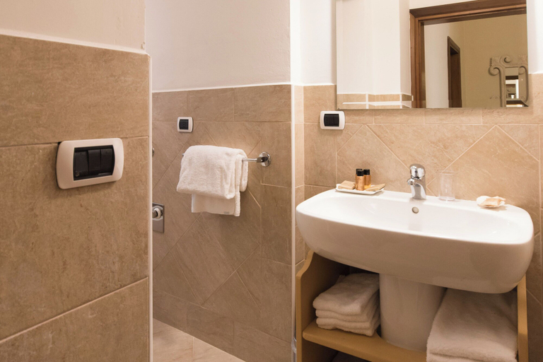 Bathroom 2, Residenza Marchesi Pontenani, Florence