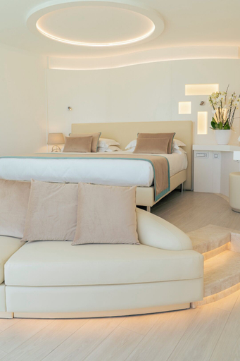 Bedroom 4, New Bussola, Cagliari