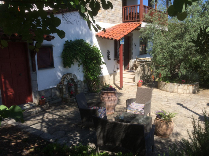 Others 4, Villa Rena, Central Macedonia