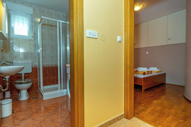 Bathroom 3, Apartman Mira, Crikvenica