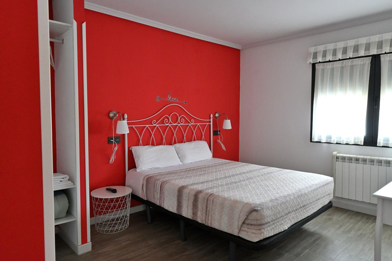 Others 4, Apartamentos La Cueva - Onis, Asturias