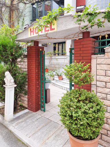 Hotel Vienna, Korçës