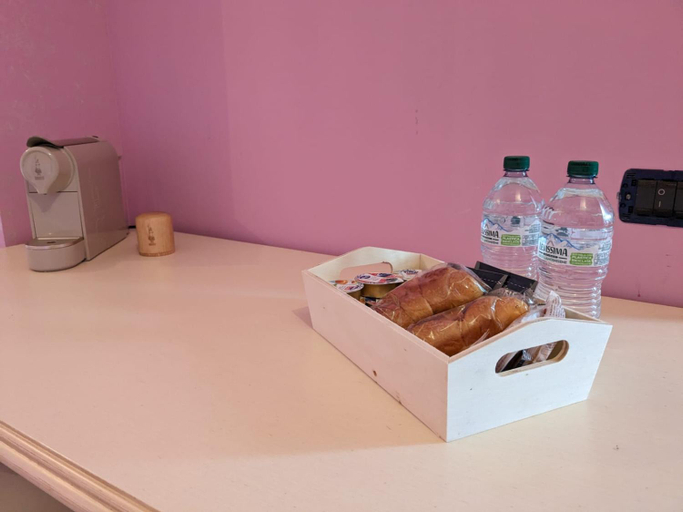 Others 5, B&B Dea, Avellino