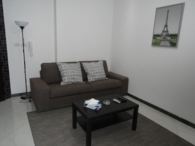 Others 5, Diyarkom Apartment, Amman