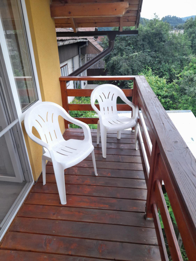 Others 4, Casa Aron, Sovata