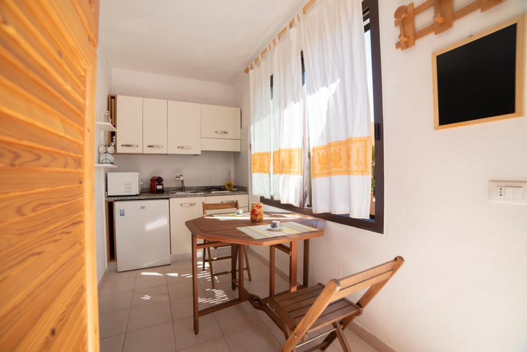 Others 2, Monolocale Free Beach Residence due passi dal mare, Cagliari