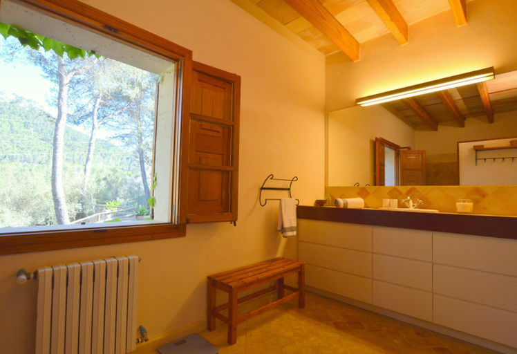 Bathroom 4, Sa Mola, Baleares
