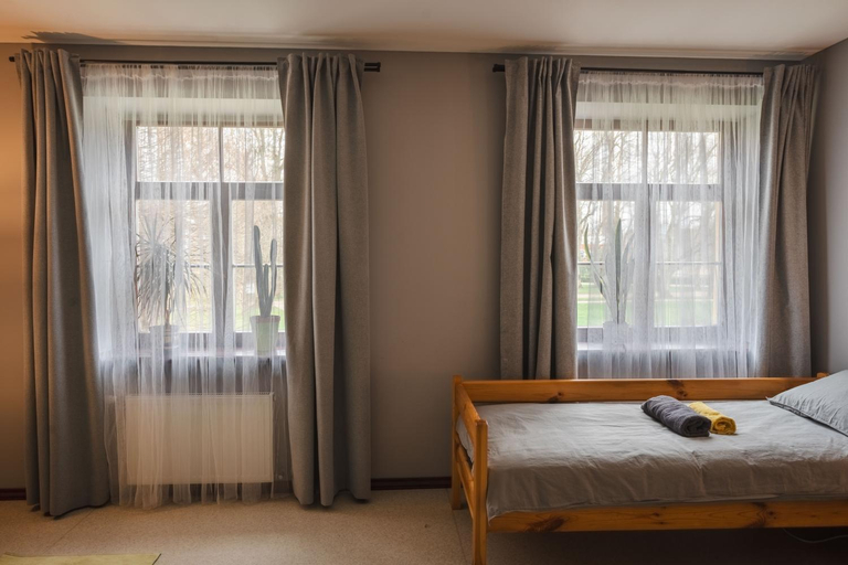 Bedroom 2, Barona spilvens, Liepaja