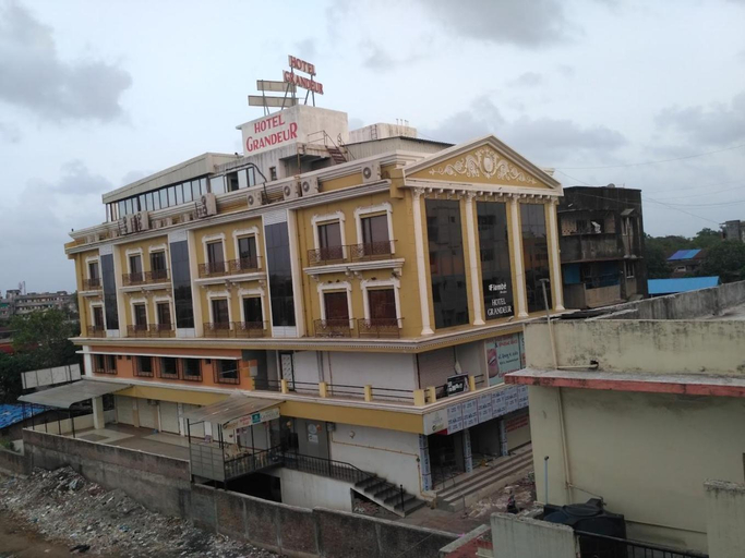 Exterior & Views 2, Hotel Grandeur, Valsad