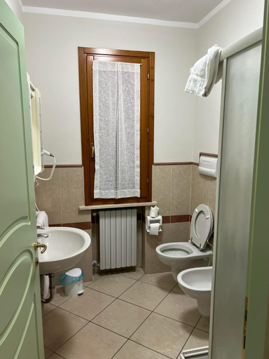 Bathroom, Foresteria affittacamere in Franciacorta La Pulcinella, Brescia