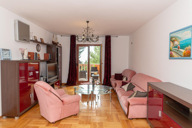 Facilities 2, Apartment Qservice Petrovac