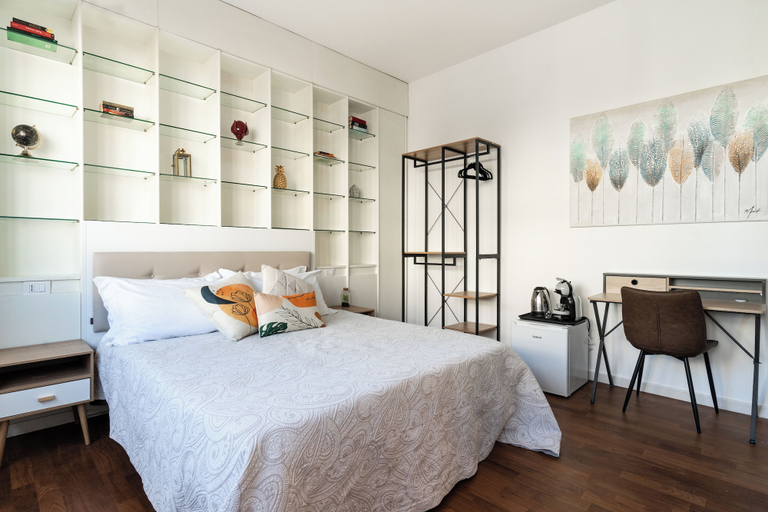 Bedroom 5, Barirooms - Crisanzio Suites, Bari