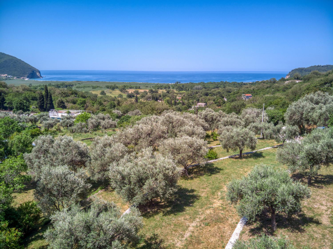 Surrounding environment 4, Two Bedroom House with Sea View MAJ