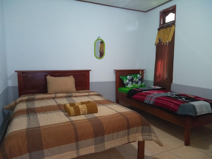 Bedroom, Arnolds Familly homestay, Ngada