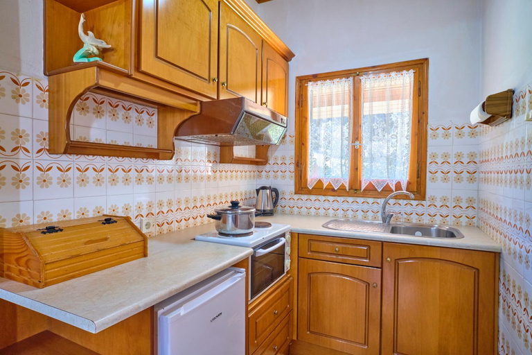 2, Theodora Apartments Agios Stefanos Corfu, Ionian Islands