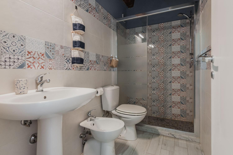 Bathroom 3, Five Stars Sicily Sirio, Syracuse