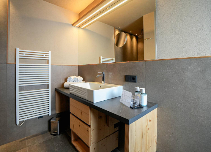 Bathroom 4, Hotel Pozzamanigoni, Bolzano
