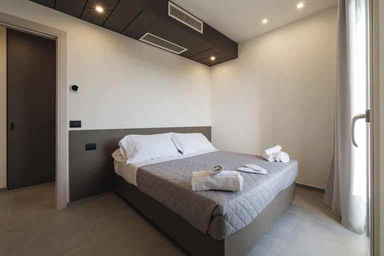 Bedroom 3, Residence Hotel Goldoni6, Rimini
