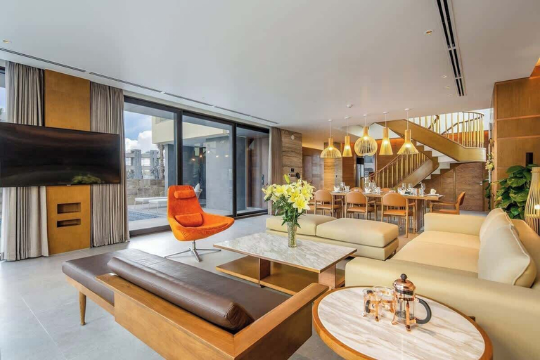 Others 5, 5BR Luxury Villa: Elite Services & Privacy, Da Nang