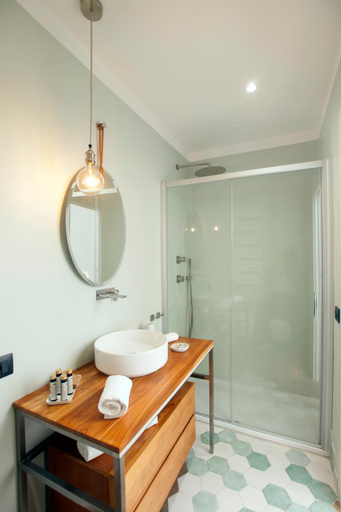 Others 4, 0.8 Guest House, Grosseto