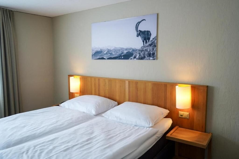 Bedroom, Hotel Bellevue, Obwalden