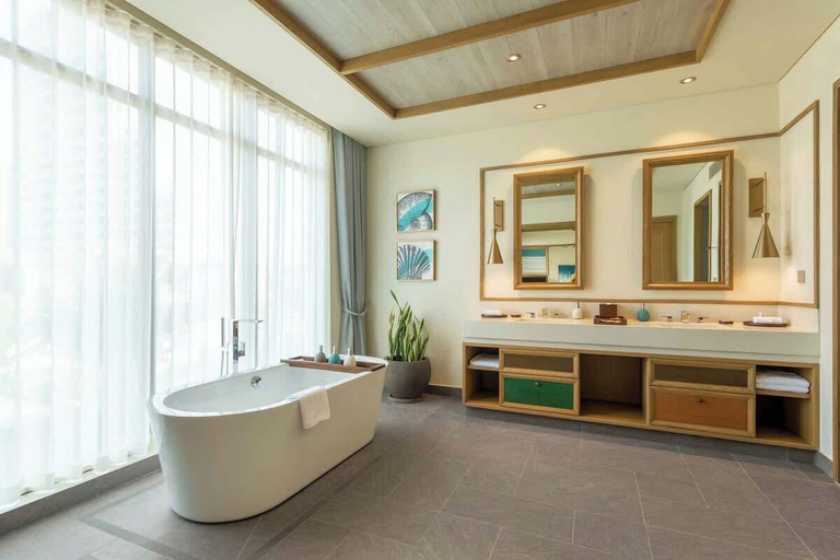 Bathroom, Luxe 3BR Villa: Private Pool & Resort Perks!, Da Nang