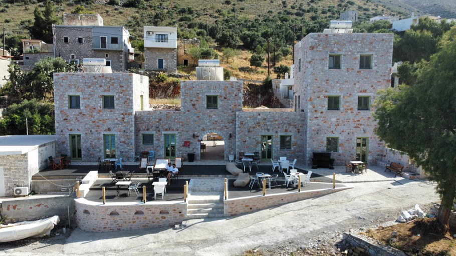 Exterior & Views 2, Arapis Rooms & Suites, Peloponnese