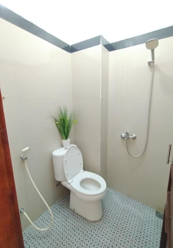 Bathroom 4