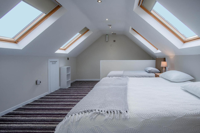 Bedroom 3, Ridgeway Retreat - 1 Bedroom Cottage - Manorbier, Pembrokeshire