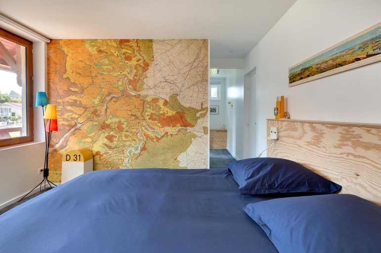 Bedroom 3, Chambres de charme avec piscine - Le Monde de Charlie - Proche Vichy, Allier