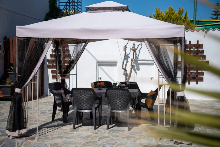 Others 3, Kolevri Studios - 650m from Laganas Center, by ZanteWize, Ionian Islands