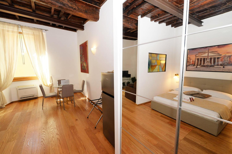 Bedroom 2, Campo De Fiori Relais, Rome