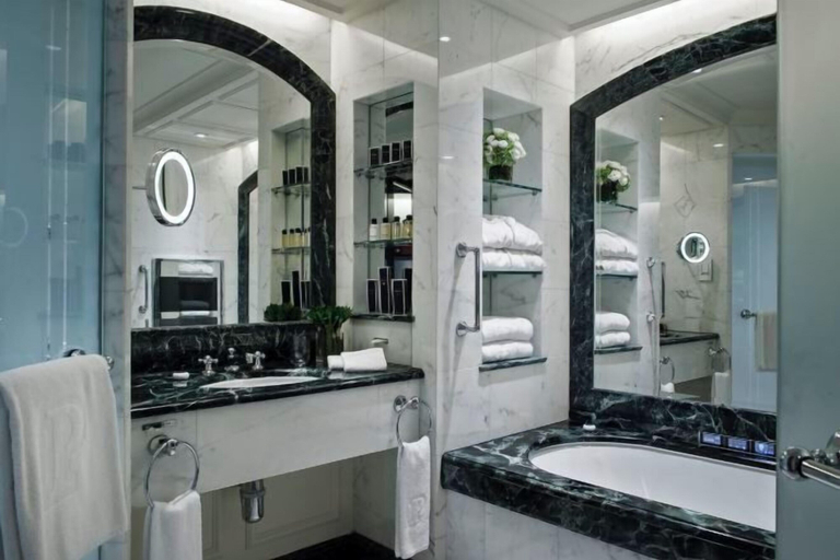 Bathroom 11
