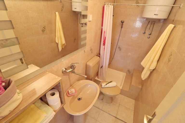 Bathroom 3, Apartments Villa Marijana, Blato