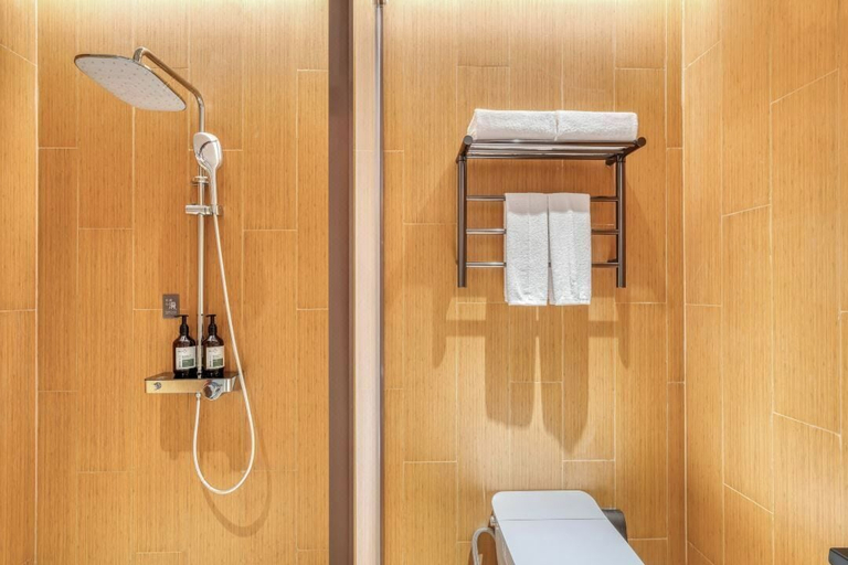 Bathroom, Full Season Hotel, Qingdao