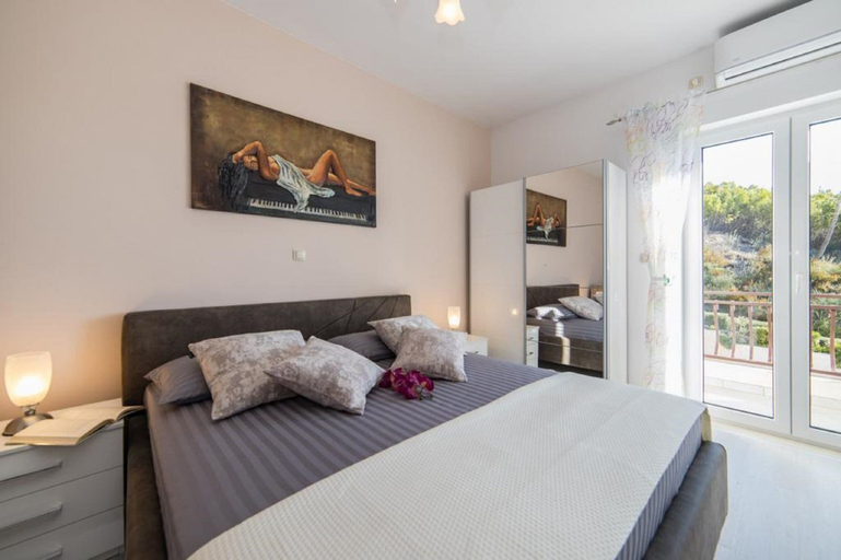 Bedroom 3, Apartment Tafra 2, Omiš