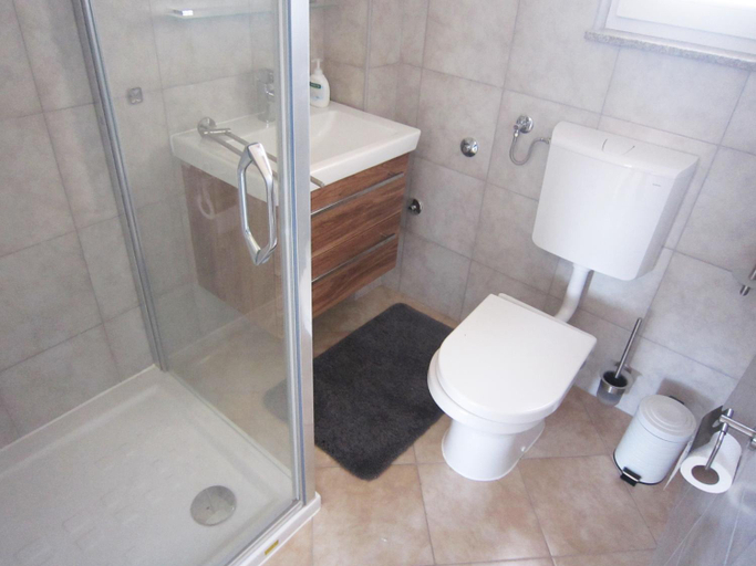 Others 5, M&B guest house Srima, Vodice