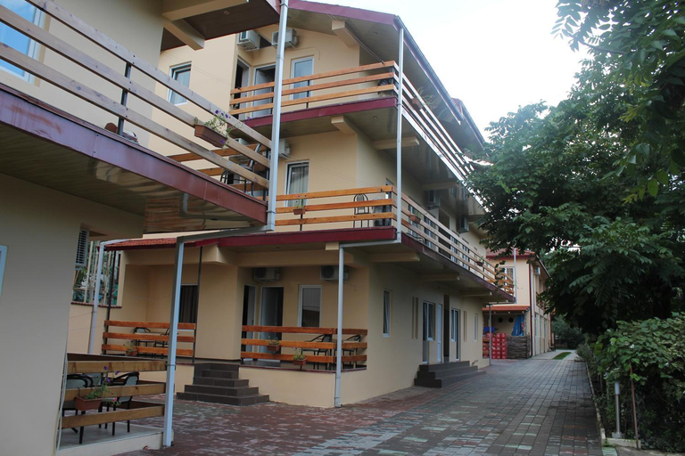 Others 3, Ponto Hotel, Kobuleti