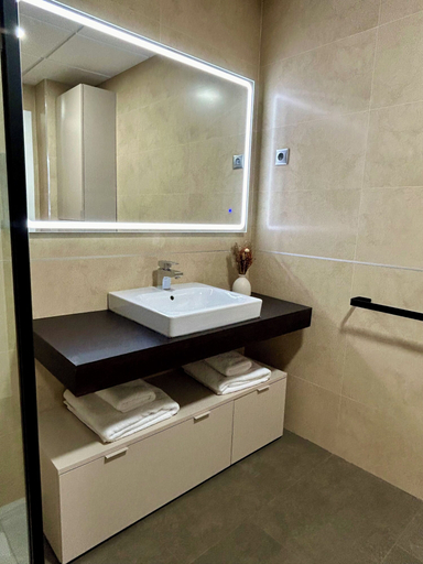 Bathroom 3, Guillman Suites, Alicante