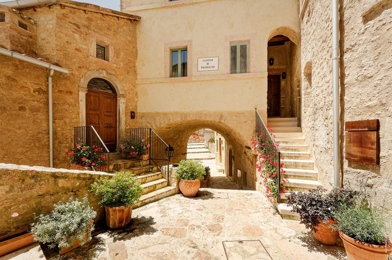 Others 5, Castello Di Postignano Relais, Perugia