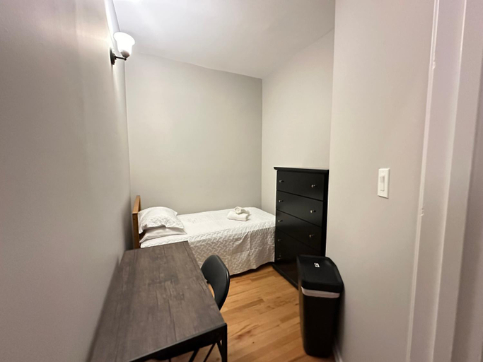 5, Wonderful Room Close to Downtown Chicago - Free Parking, Cook