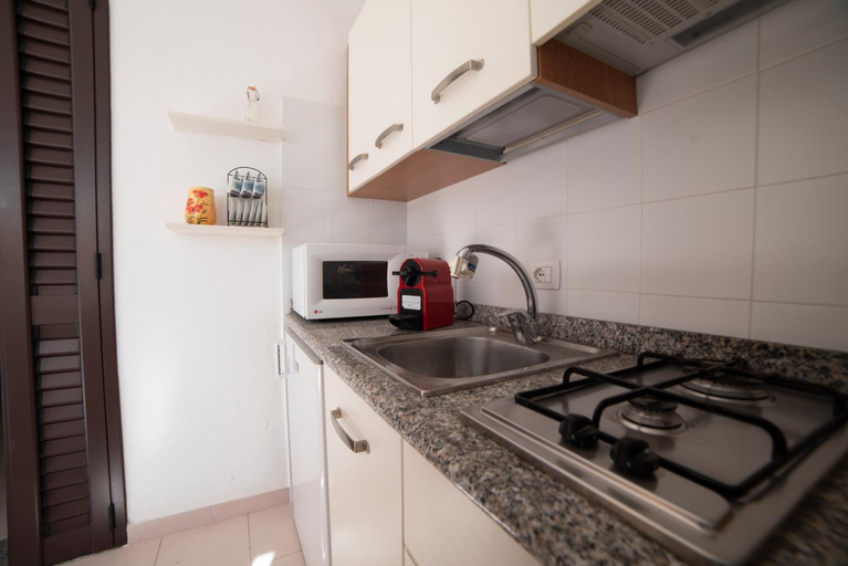 Others 4, Monolocale Free Beach Residence due passi dal mare, Cagliari