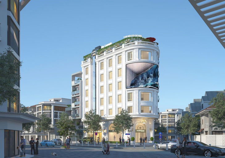 Exterior & Views