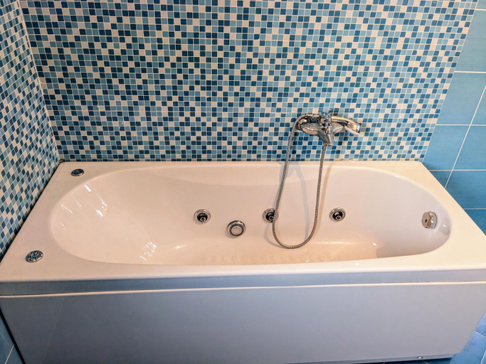 Others 2, B&B Dea, Avellino
