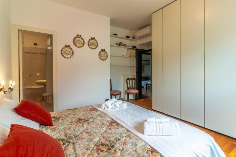 Bedroom 2, Casa Carla- Big Terrace-Sea View & Wifi, Genova